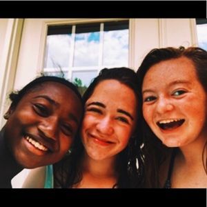 Meet your Posher, Hannah